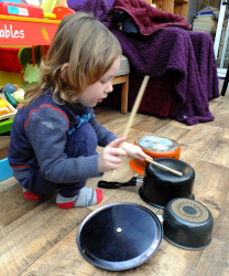 Drumming on saucepans