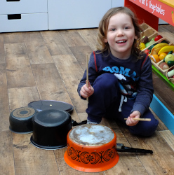 Drumming on saucepans