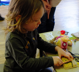 weaving a Tais