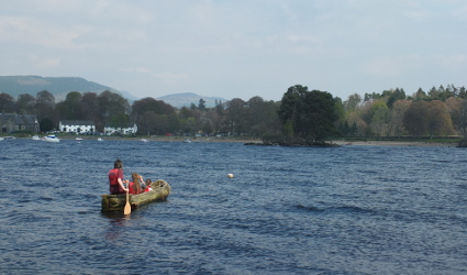 log boat