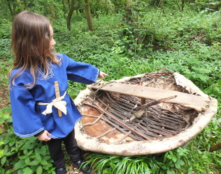 coracle boat