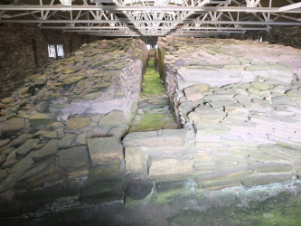 Midhowe Cairn