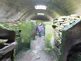 Know of Yarso Chambered Cairn