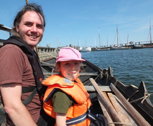 Rowing/sailing Square Sail Boat