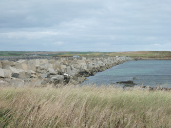 Churchill Barriers, Guns & Chapel