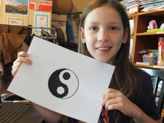 making the yinyang sign