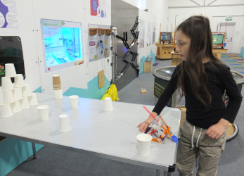 Defending the Lab (Apocalypse Survival)